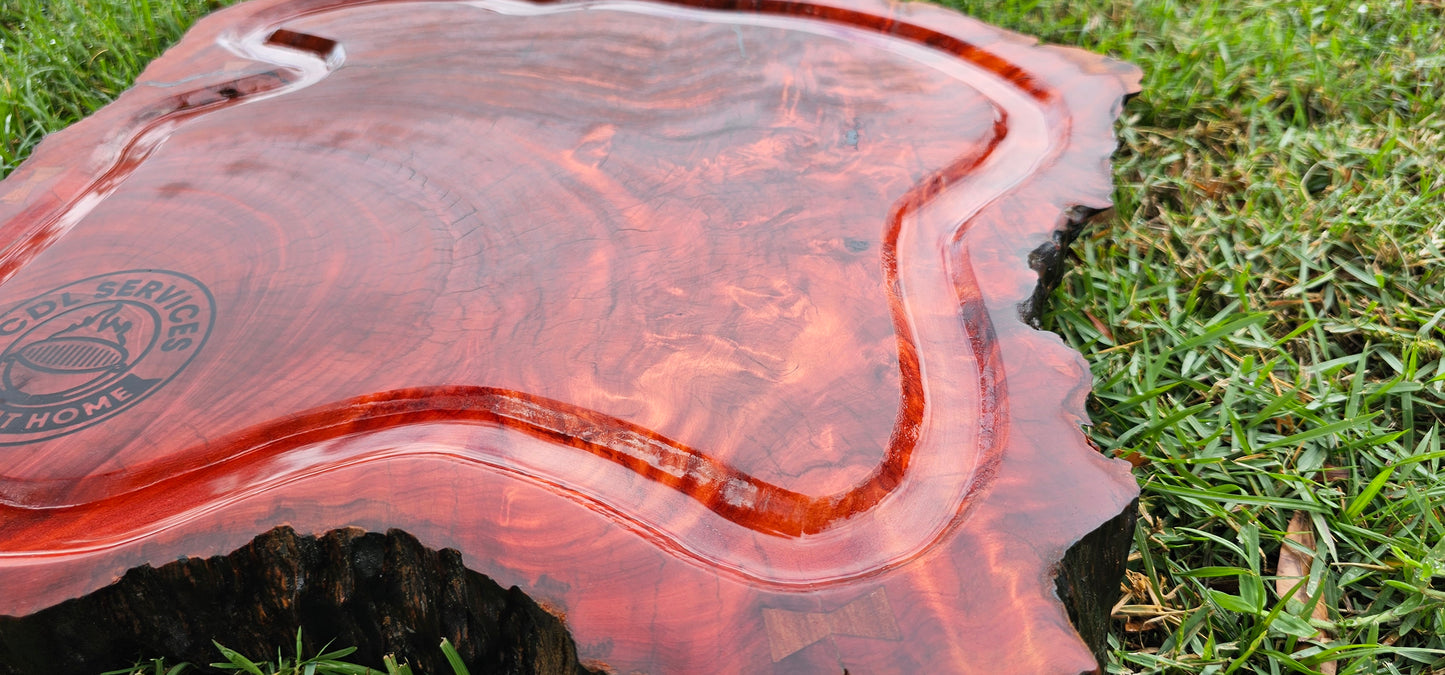 Cozy Stump butcher block with juice groove and resin epoxy