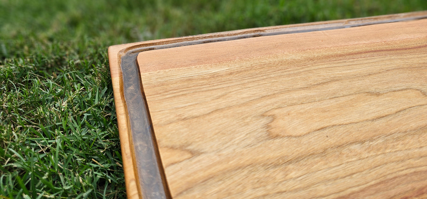 Chopping Board Camphor wood with juice groove and resin epoxy