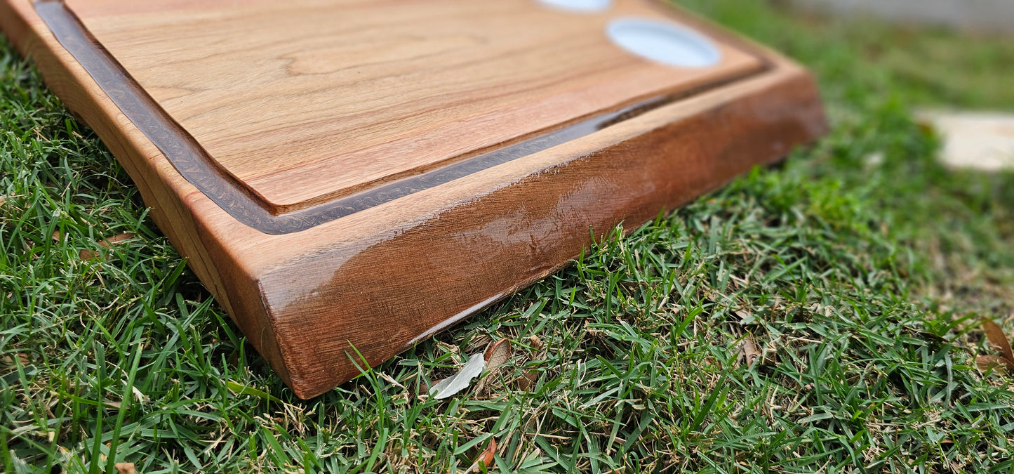 Chopping Board Camphor wood with juice groove and resin epoxy