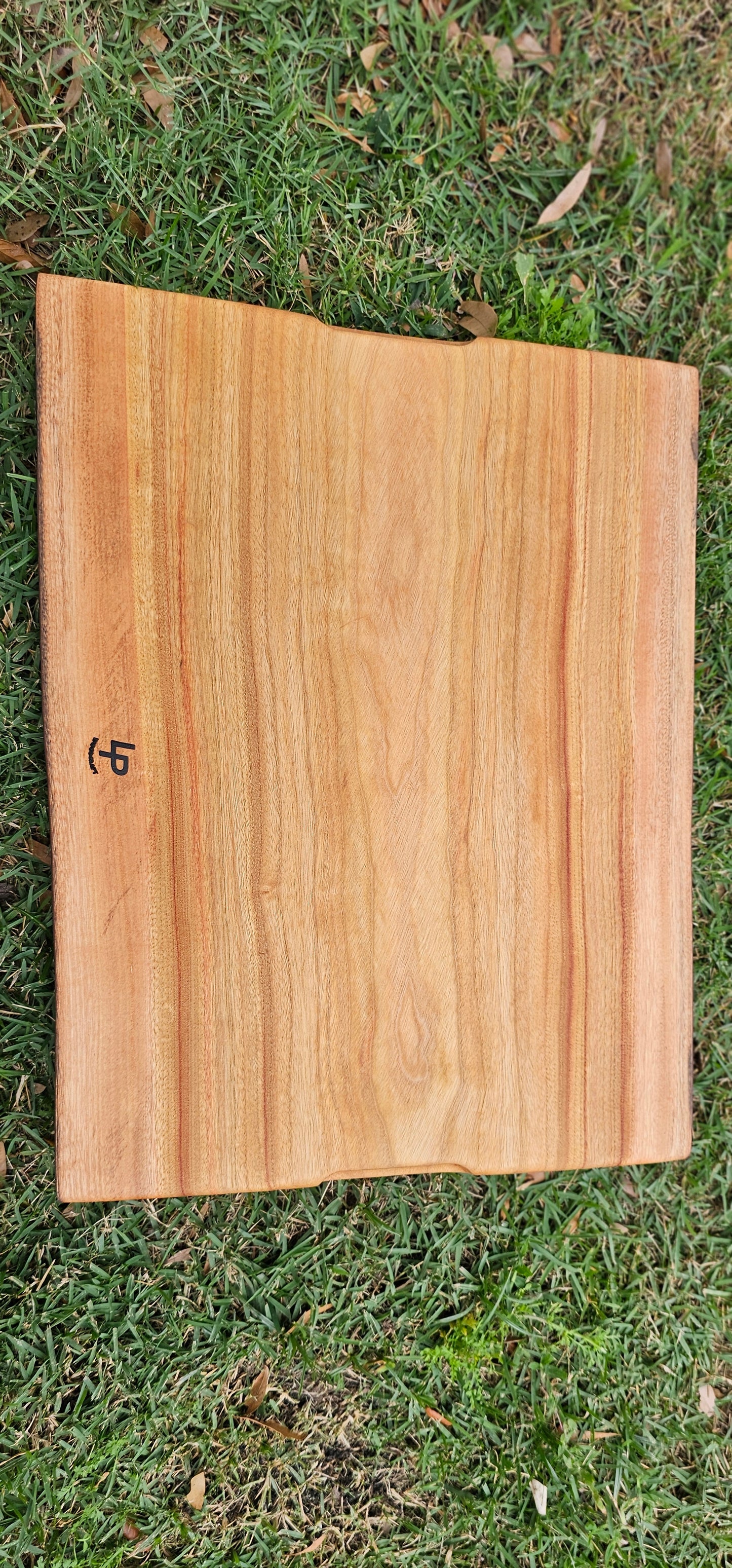 Chopping Board Camphor wood with juice groove and resin epoxy