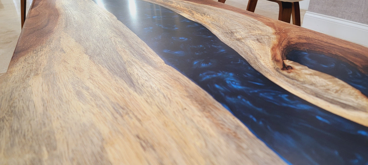 Blue Moon - Coffee River Table