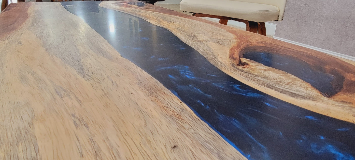 Blue Moon - Coffee River Table